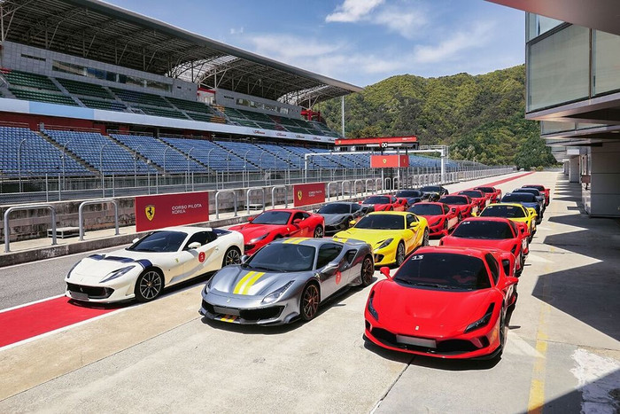 Chương trình lái thử “Esperienza Ferrari 296 GTB”: Mở ra kỷ nguyên mới ảnh 1 Chương trình lái thử “Esperienza Ferrari 296 GTB”: Mở ra kỷ nguyên mới ảnh 1
