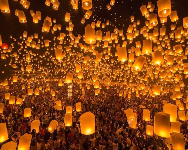 Rực rỡ lễ hội thả đèn trời Yi Peng - Điểm nhấn của du lịch Chiang Mai tháng 11-2