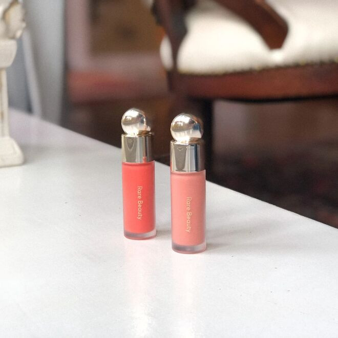 Mốt bây giờ là phải xài má hồng dạng kem và đây là 4 sản phẩm đang được tín đồ làm đẹp mê mẩn nhất - Ảnh 2.