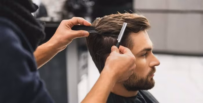 Hãy thường xuyên tỉa tóc nam trong mùa hè