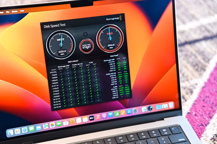 MacBook Pro 14 inch 2023