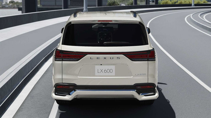 Lexus LX 2022 hầm hố hơn với bodykit Modellista ảnh 3 Lexus LX 2022 hầm hố hơn với bodykit Modellista ảnh 3