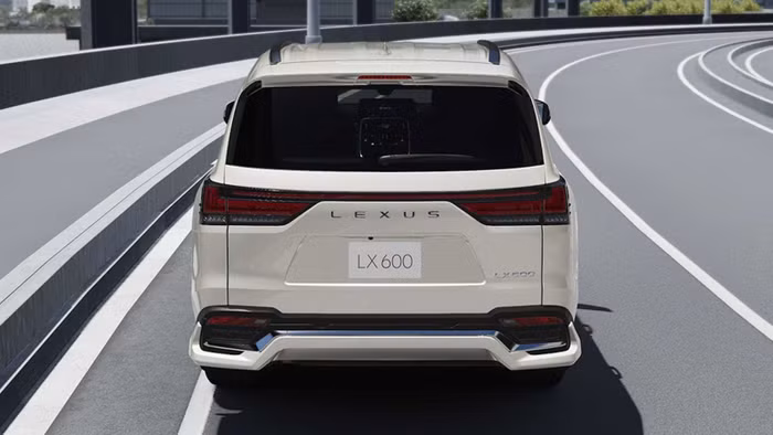 Lexus LX 2022 hầm hố hơn với bodykit Modellista ảnh 3