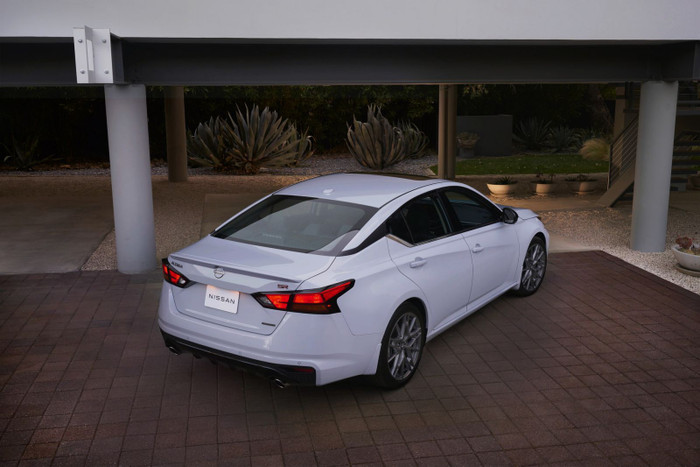 Nissan Altima 2023 ra mắt với lưới tản nhiệt và hệ thống giải trí mới ảnh 6