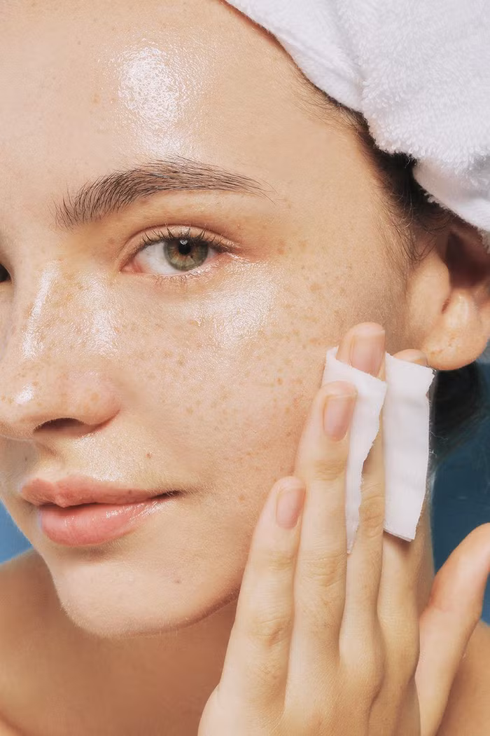 Làm thế nào để bảo vệ làn da không bị mụn do trang điểm?-6