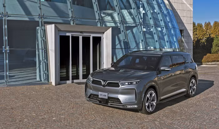 Cận cảnh VinFast VF-E35 và VF-E36 đang ra mắt tại Los Angeles Auto Show 2021 ảnh 9 Cận cảnh VinFast VF-E35 và VF-E36 đang ra mắt tại Los Angeles Auto Show 2021 ảnh 9