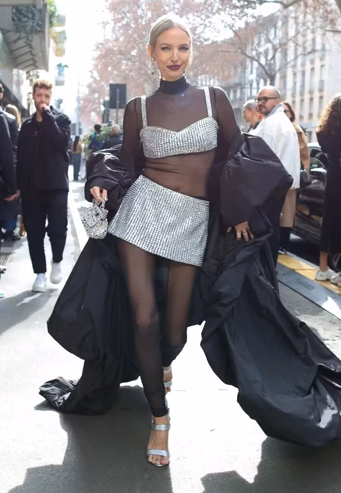 MILAN-STREETSTYLE-PHILOH-DAY4-02-1-1677487155.jpg?w=1200&h=0&q=100&dpr=1&fit=crop&s=HNrBuPb_2ndPbSMxGudshg