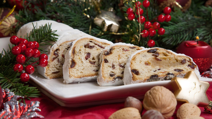 Những món ăn truyền thống dịp Giáng sinh ảnh 6 Stollen