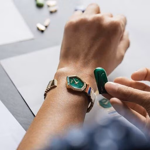 Đồng hồ Dior Gem: Nét quý phái trên cổ tay ảnh 2