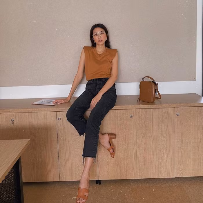 Bí kíp mix đồ và mắt kính sang trọng như Hà Tăng