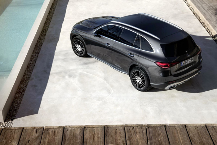 Chi tiết động cơ Mercedes-Benz GLC 2023, mạnh nhất 381 mã lực ảnh 1