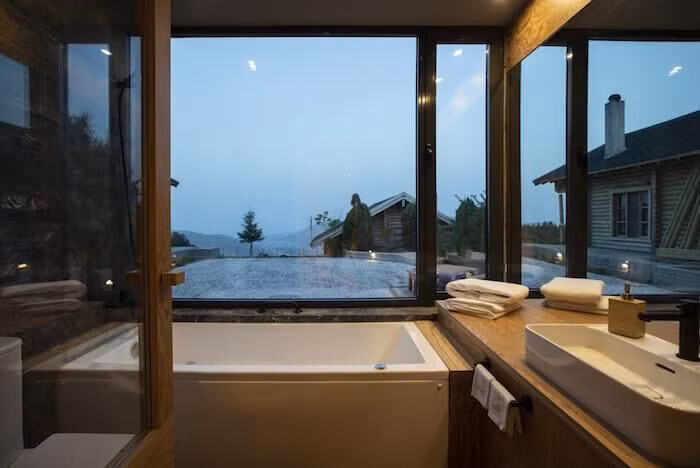 ‘Mục sở thị’ Hyades Mountain Resort, khách sạn trong hang làm từ 1000 mảnh gỗ ở Hy Lạp - 5