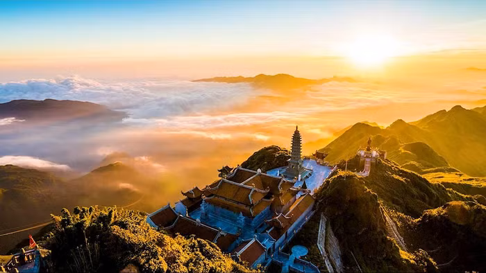 Điên đảo trước vẻ đẹp hùng vĩ của Fansipan - nóc nhà Đông Dương