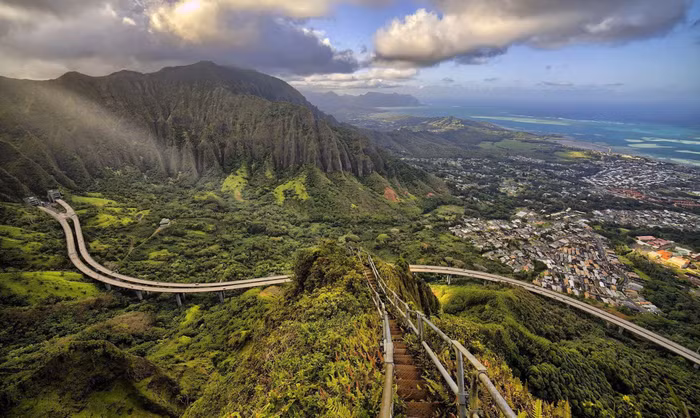 Nấc thang lên thiên đường ở Hawaii sẽ bị dỡ bỏ