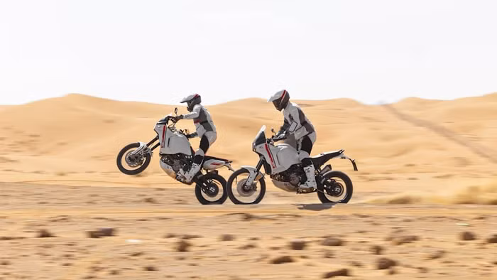 Ducati ra mắt xe địa hình mới "DesertX 2022"- Chiến binh mới của tính đồ đam mê tốc độ ảnh 2