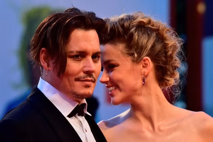 johnny depp và amber heard đôi bông tai neil lane hình giọt nước