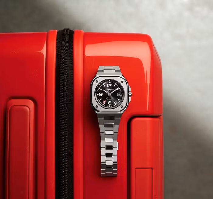 BR05 GMT- Bell & Ross: Vẻ đẹp đương đại của phong cách Haute Horlogerie ảnh 4