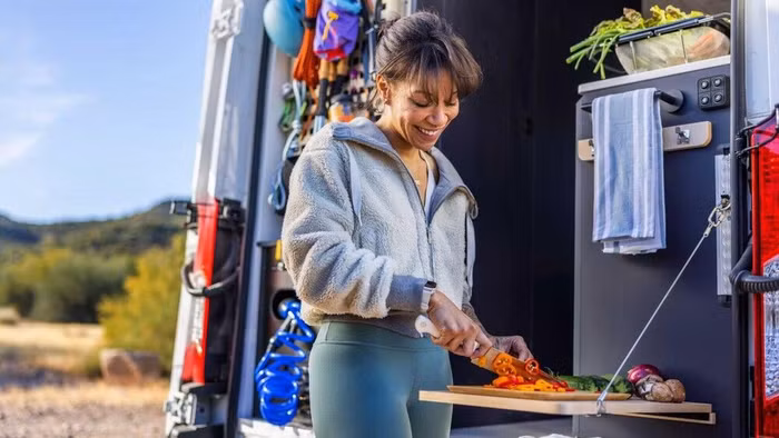 Mẫu concept e-RV motorhome đầu tiên chạy điện ảnh 4