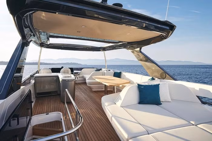 Princess Yachts F65