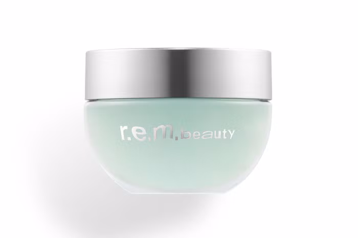 r.e.m beauty Ariana Grande