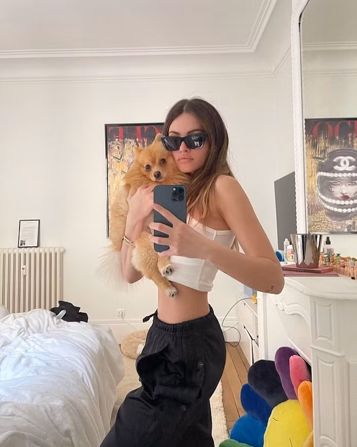 Siêu mẫu Pháp 2 lần được mệnh danh “cô gái đẹp nhất thế giới”-11