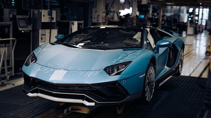 Chiếc Lamborghini Aventador cuối cùng chính thức xuất xưởng ảnh 4