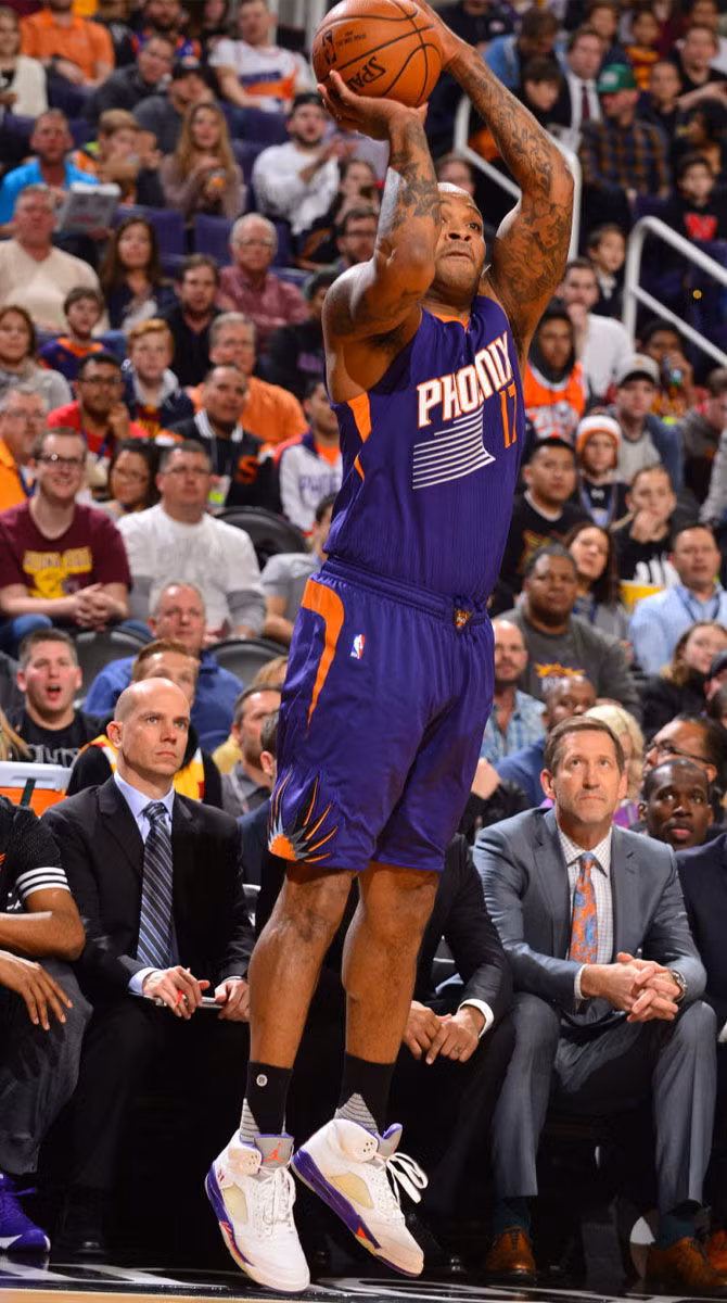 PJ Tucker - “Ông vua sneaker” trong giới NBA - P1-1