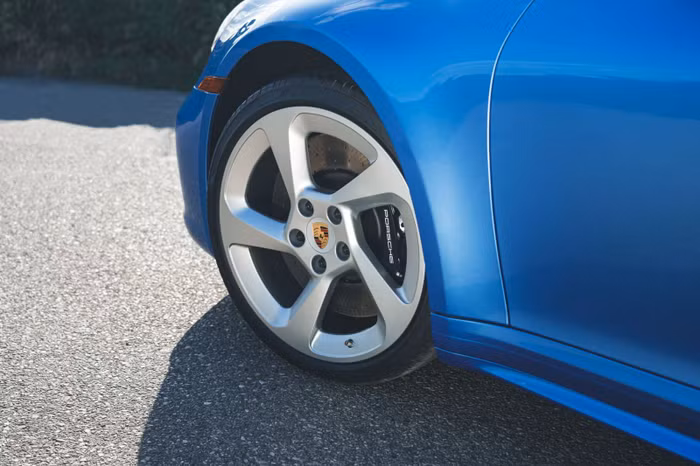 Porsche 911 Sally Special cảm hứng từ phim hoạt hình của Pixar – Cars ảnh 4