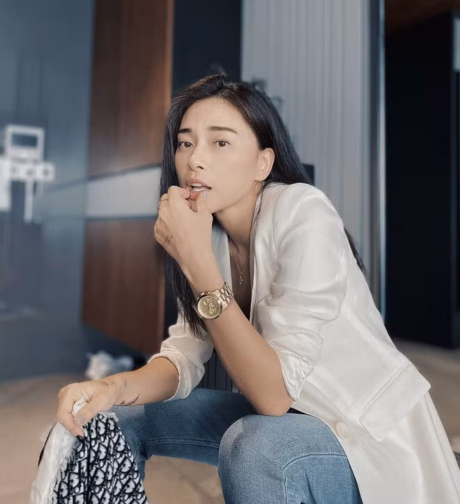 3 sao nữ là "lookbook sống" để chị em 30+ học cách lên đồ công sở, đảm bảo vừa sang vừa đậm chất "nữ tổng tài" - Ảnh 3.