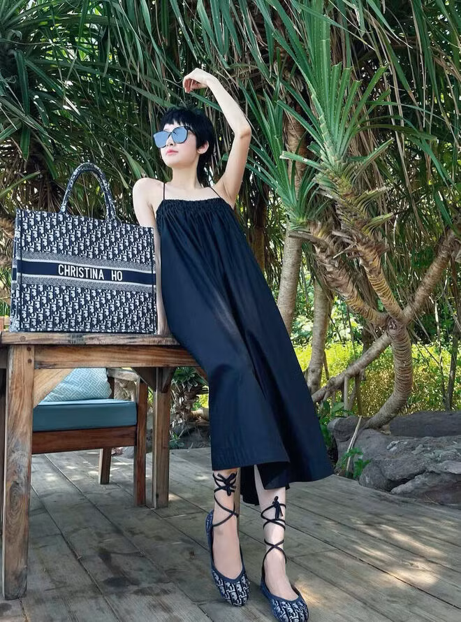 Có 1 mẫu đầm khiến sao nữ Vbiz mê mệt: Thoải mái level max nhưng lại khiến nhiều cô vướng vào nghi vấn có bầu - Ảnh 6.