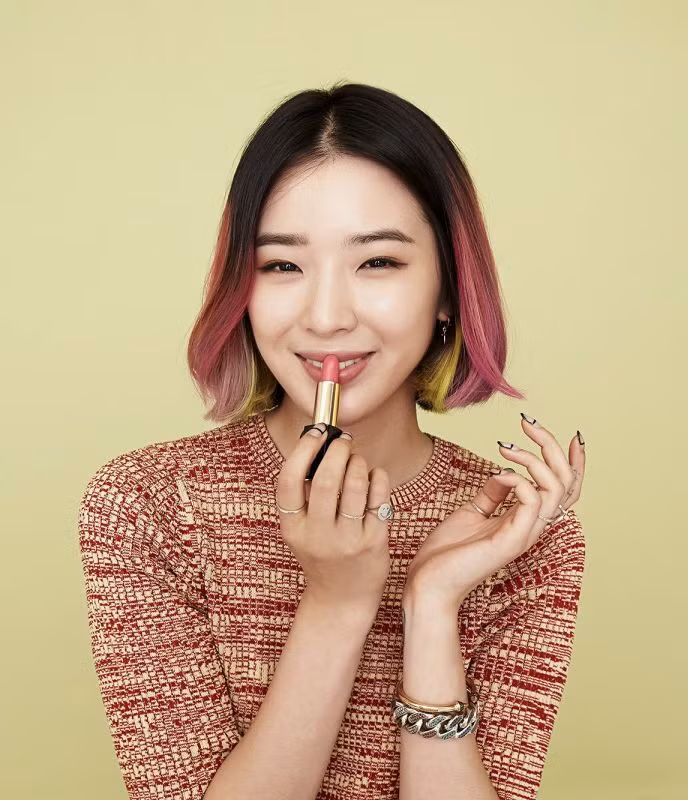 Sao K-pop chia sẻ bí quyết để có làn da trắng như sứ, mịn như nhung - P2