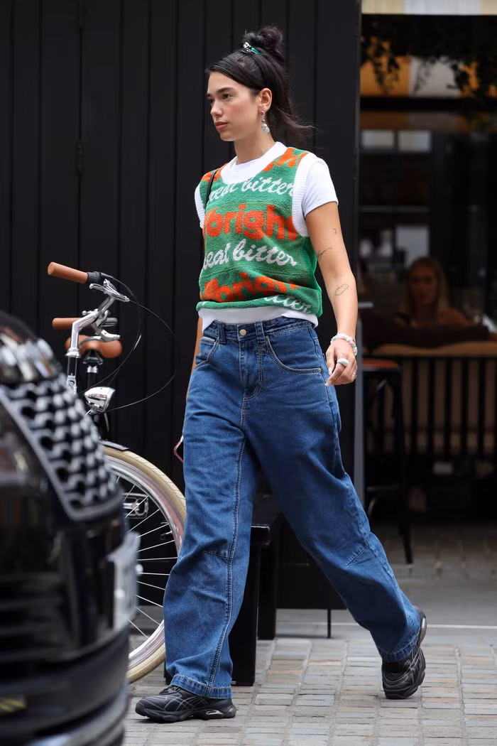 Chinh phục phong cách Y2K cùng Dua Lipa-2
