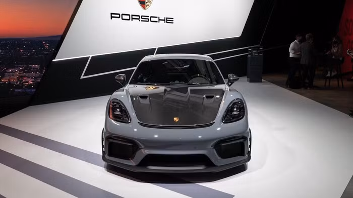 Porsche 718 Cayman GT4 RS ra mắt với cấu hình mạnh mẽ