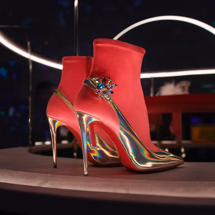 Christian Louboutin Xuân Hè 2022: Loubillusions và tương lai của thời trang ảnh 8