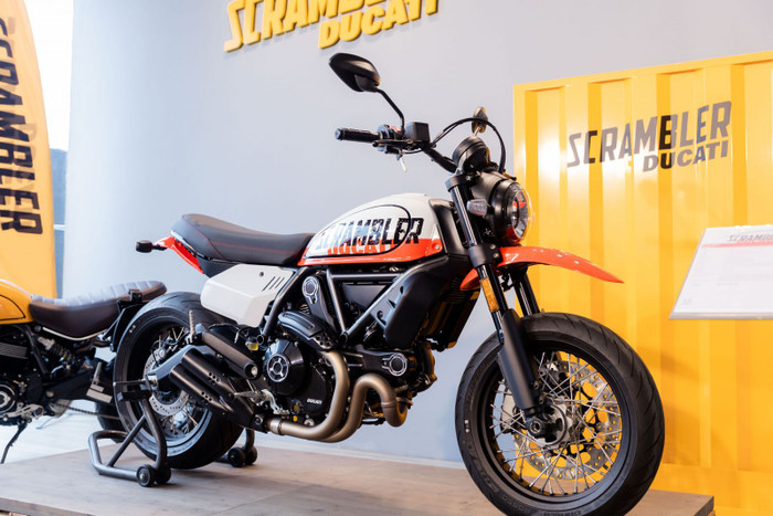 Scrambler Ducati Urban Motard 2022 có giá 410 triệu đồng tại Việt Nam