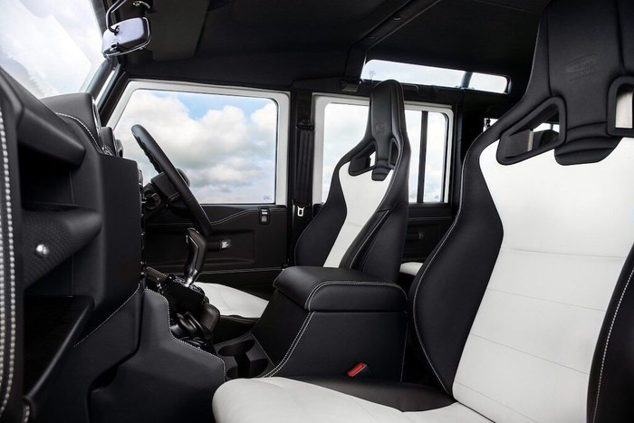 Land Rover Classic giới thiệu Defender Works V8 Trophy II, giới hạn 25 chiếc ảnh 4