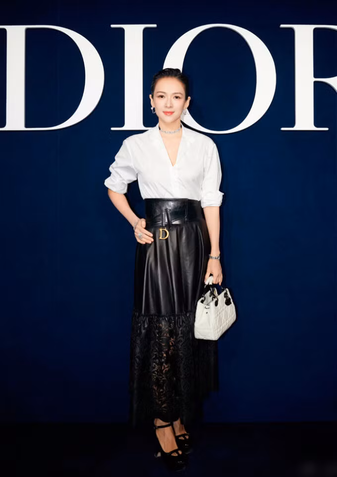 khách mời tại Paris Fashion Week