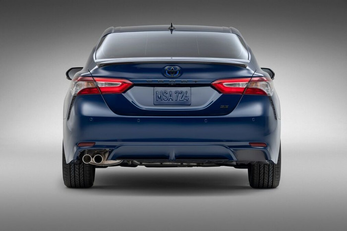 Toyota Camry 2023 nâng cấp nhẹ hơn với phiên bản Nightshade Edition ảnh 3