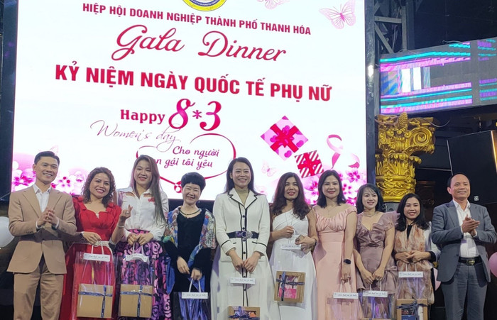 Hiệp hội doanh nghiệp Thành phố Thanh Hoá kỷ niệm ngày Quốc tế Phụ nữ 8/3