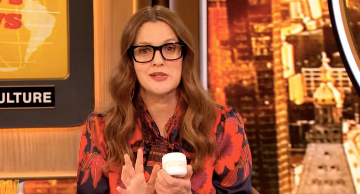 Drew Barrymore khen ngợi sản phẩm Mario Badescu Drying Mask