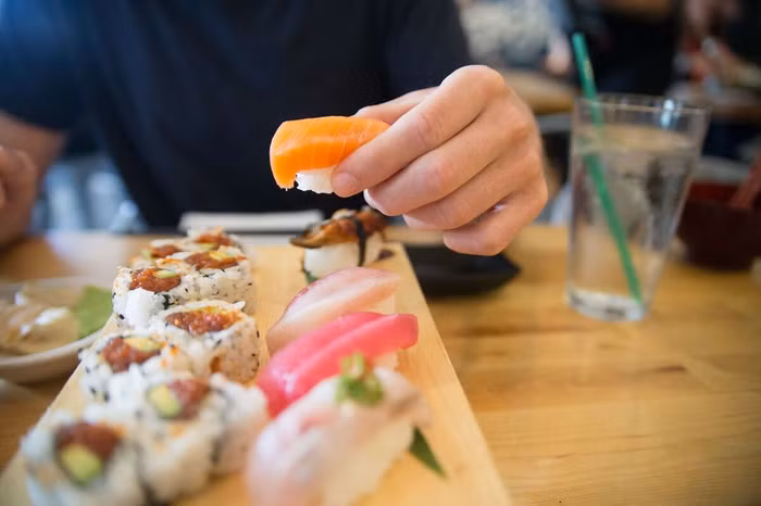 Cách ăn sushi chuẩn kiểu Nhật - 1