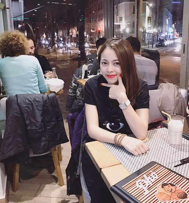 Bộ sưu tập đồng hồ, túi xách tiền tỉ của Hằng Túi khiến netizen ná thở ảnh 7