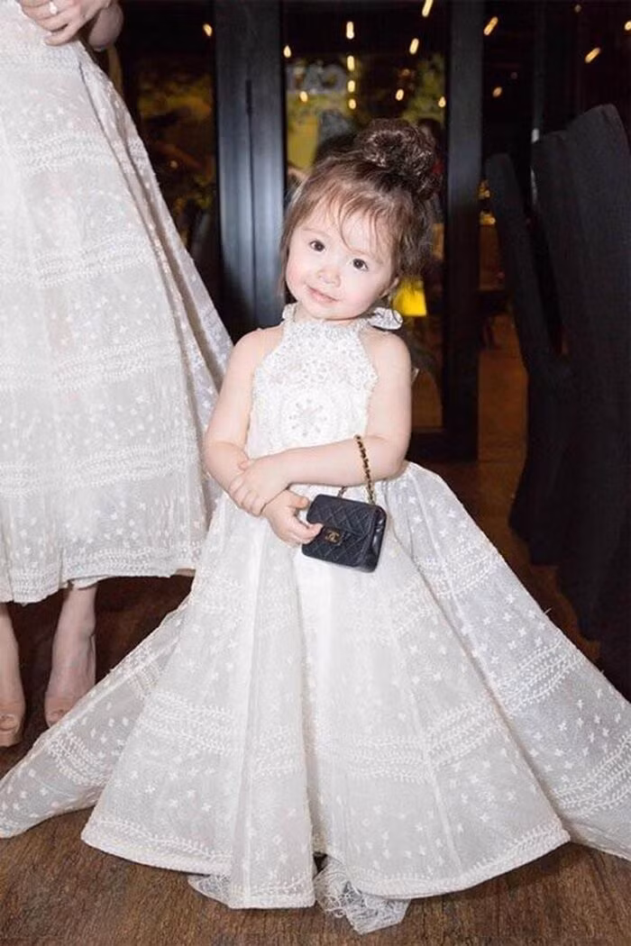 Sao Việt chi tiền khủng để mua sắm cho các “quý tử, công chúa”-9