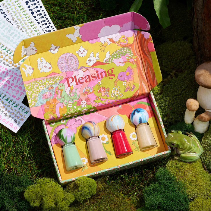 Harry Styles giới thiệu bộ sưu tập các sản phẩm trang điểm mới ảnh 4 Harry Styles giới thiệu bộ sưu tập các sản phẩm trang điểm mới ảnh 4