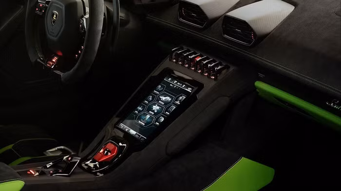 Lamborghini Huracan Tecnica ra mắt, mạnh 631 mã lực ảnh 7