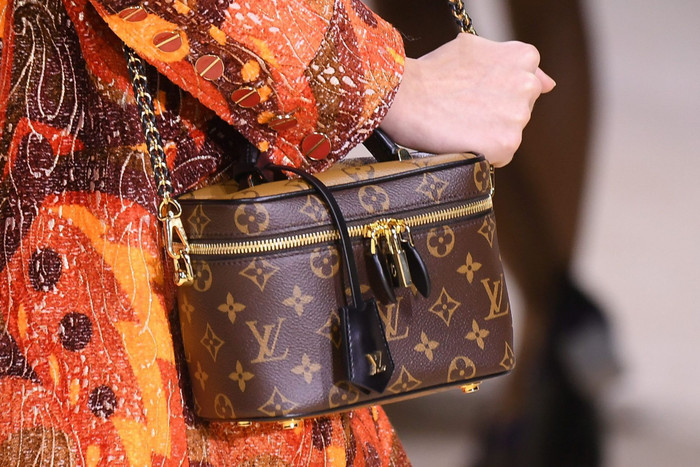 Louis Vuitton thông báo tăng giá toàn cầu do vấn đề cung ứng