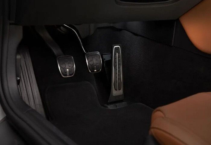 Toyota GR Supra 2023 được bổ sung thêm phiên bản số sàn ảnh 4