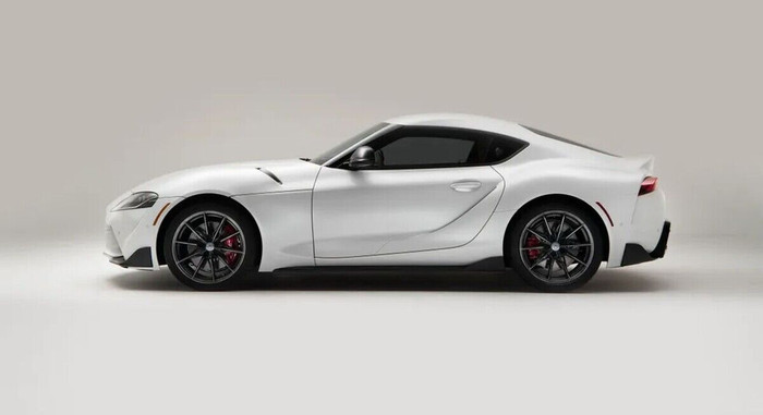 Toyota GR Supra 2023 được bổ sung thêm phiên bản số sàn ảnh 2