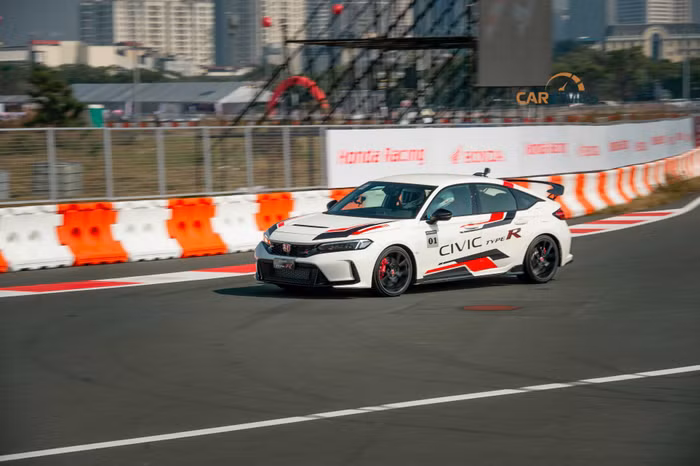 Honda Civic Type R là tâm điểm của sự kiện