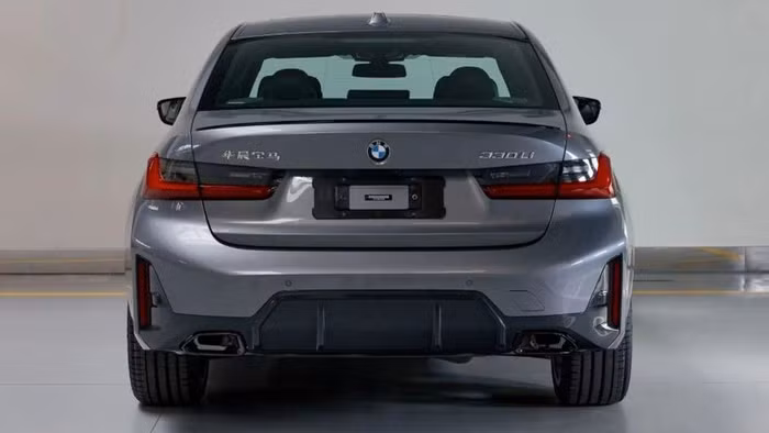 BMW 3 Series 2023 lộ diện với phần đầu xe có thiết kế tinh tế hơn ảnh 3